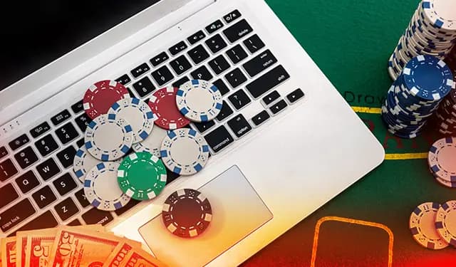 Top 12 online poker features that beat live poker rooms