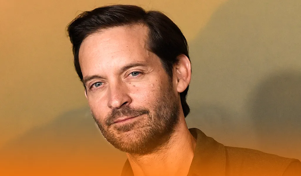 Tobey Maguire close plan